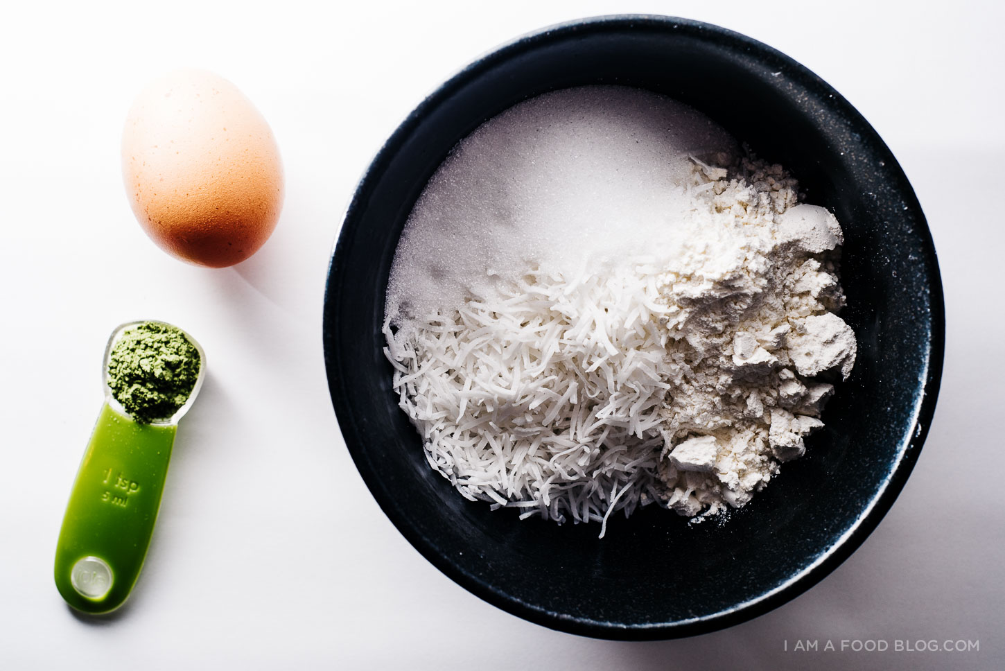 matcha coconut macaroons recipe - www.iamafoodblog.com
