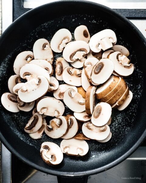 Perfectly Pan-Seared Garlicky Mushrooms | www.iamafoodblog.com