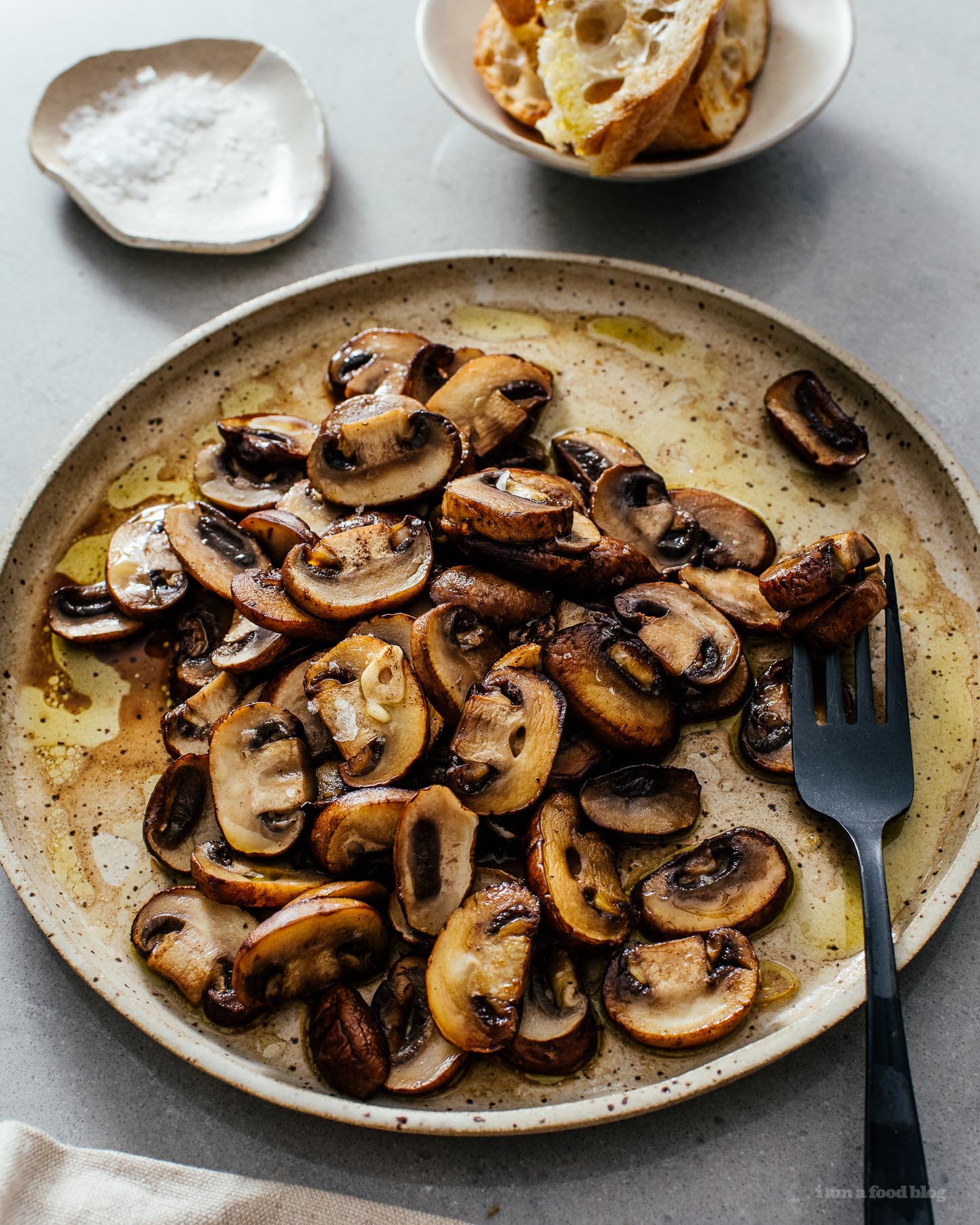 Perfectly Pan-Seared Garlicky Mushrooms | www.iamafoodblog.com